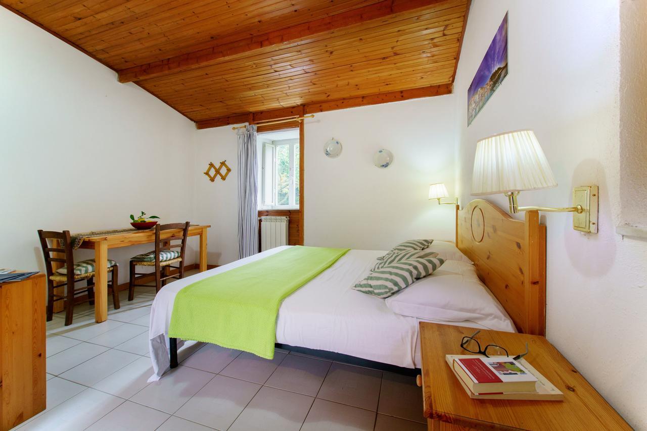 Aparthotel La Rosa Dei Venti Procida Exterior foto